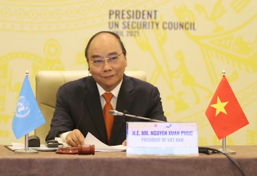 Chủ tịch nước Nguyễn Xuân Phúc chủ trì phiên thảo luận