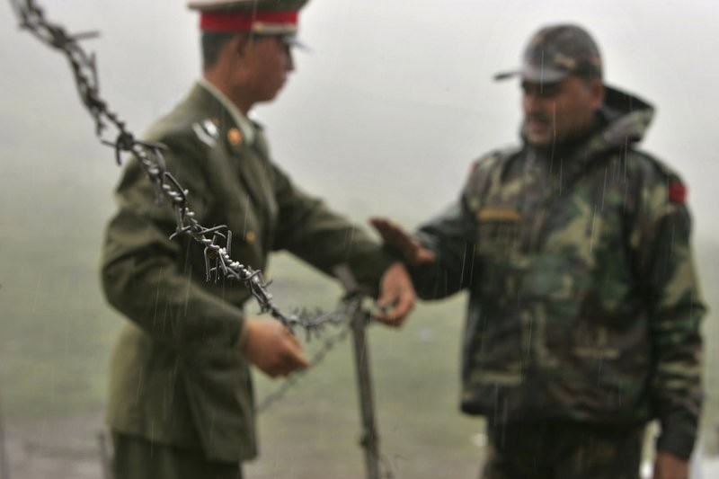 Trung Quốc và Ấn Ðộ nói đôi bên đều có thương vong trong cuộc đụng độ trên biên giới vừa qua Ảnh: AP