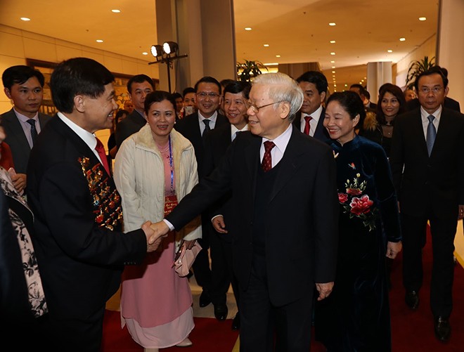 Tổng Bí thư, Chủ tịch nước Nguyễn Phú Trọng và Phu nhân đến dự Chương trình Xuân quê hương 2019. Ảnh : TTXVN