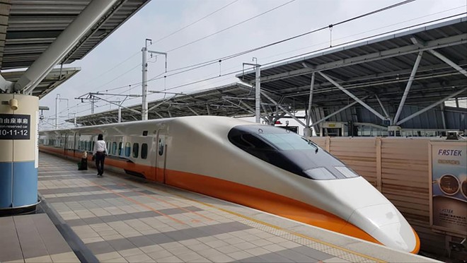 Tư vấn nghiêng về lựa chọn công nghệ tàu cao tốc của Nhật Bản cho tuyến đường sắt tốc độ cao Bắc - Nam. Ảnh: ĐVK