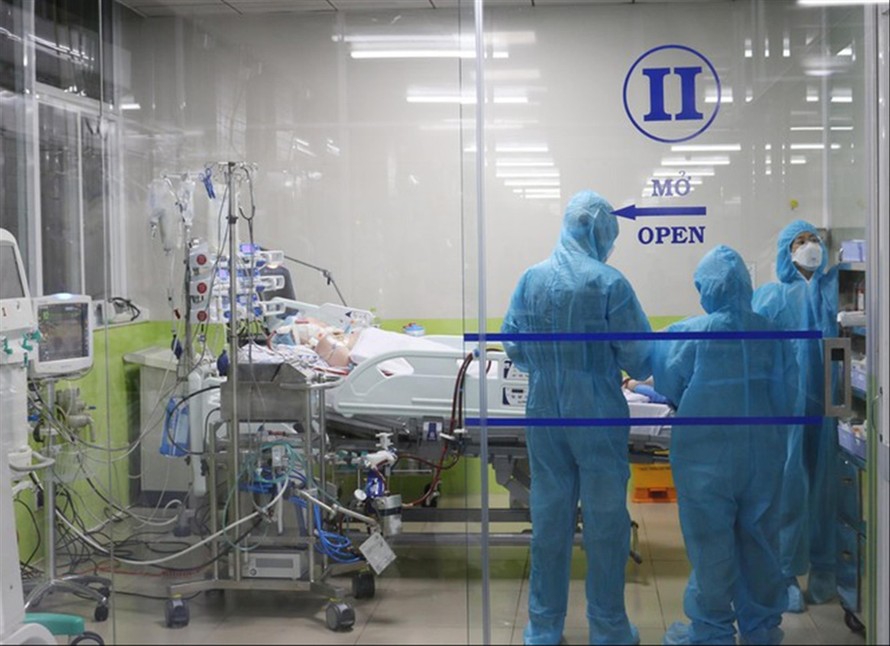 Bệnh nhân phi công người Anh tiếp tục được điều trị hồi phục tại Bệnh viện Chợ Rẫy Ảnh: BV Chợ Rẫy