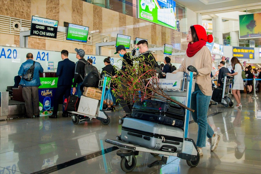 Nhu cầu đi lại dịp Tết Dương lịch năm 2021 của người dân giảm mạnh, cả hàng không và đường sắt đều dư tải. Ảnh minh họa