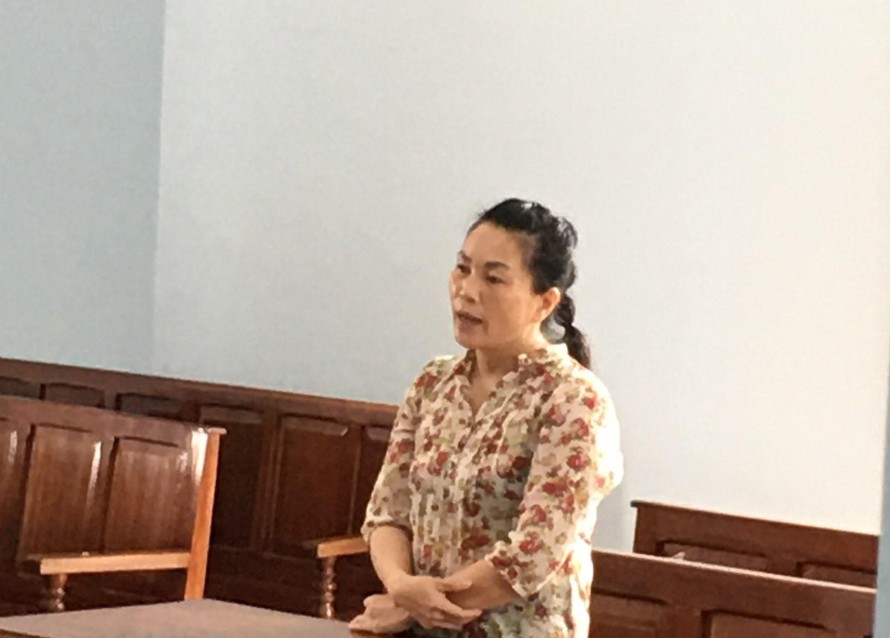 Vợ thuê người chém chồng thương tích 37% vì nghi có bồ nhí