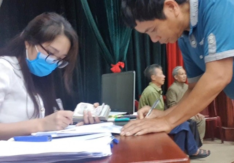 Người thu tiền "chênh" khi làm căn cước công dân tại Hưng Yên là nhân viên bưu điện