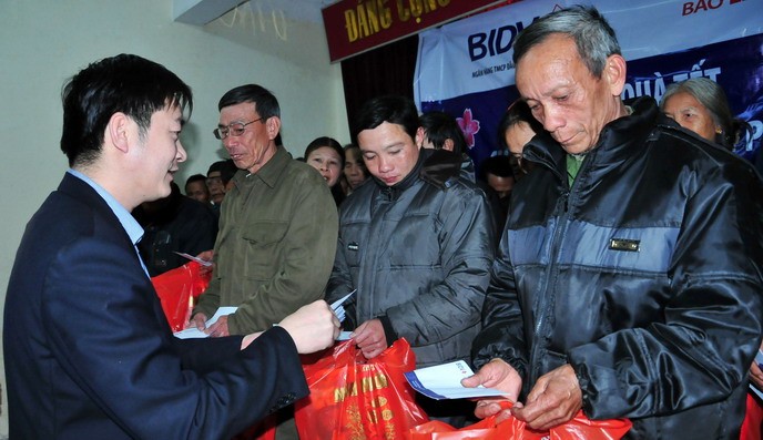 BIDV hỗ trợ 60 triệu đồng cho cựu TNXP Nghệ An, Hà Tĩnh