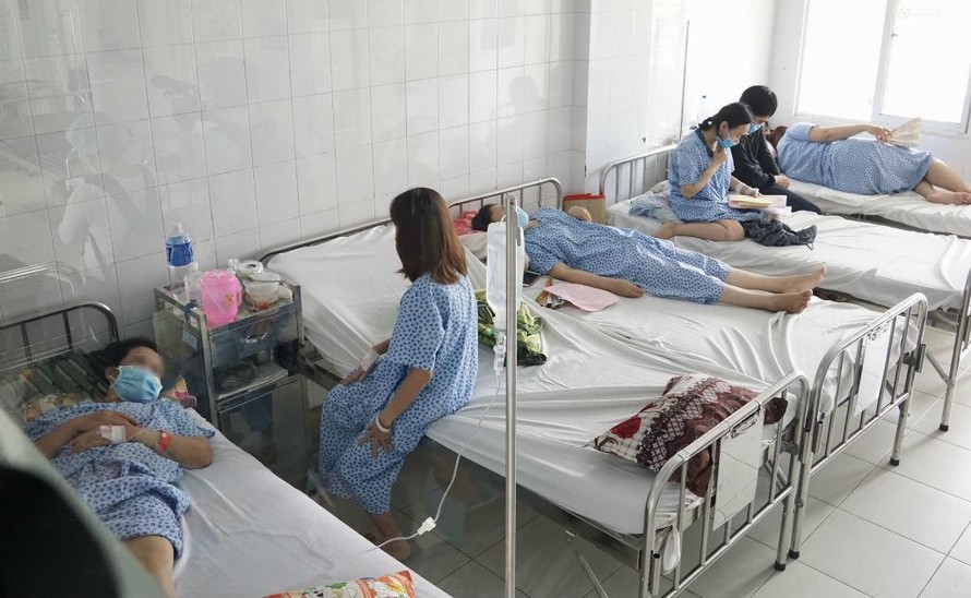 Lên TPHCM nhập viện cả tuần mới khai báo nhập cảnh trái phép từ Campuchia