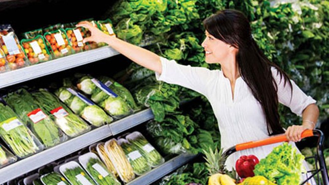 Thực đơn nhiều rau xanh giúp bạn duy trì sự tươi trẻ - Ảnh: Shutterstock