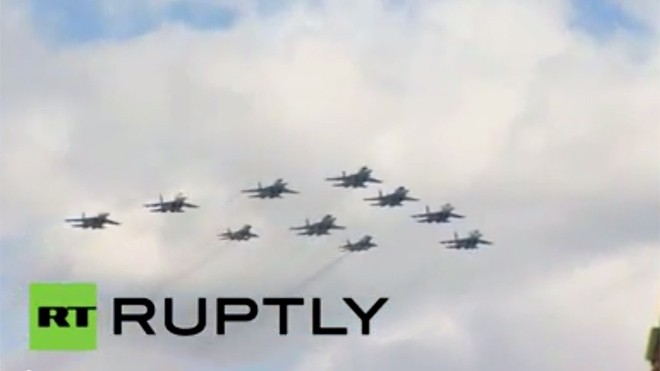 Máy bay Nga tập duyệt cho lễ diễu binh trên Quảng trường Đỏ