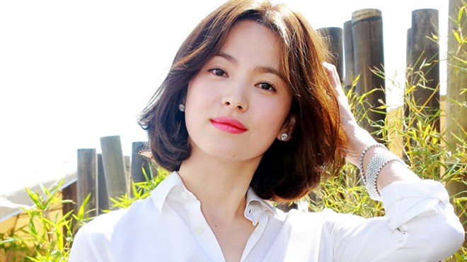 Song Hye Kyo xinh tươi trong nắng