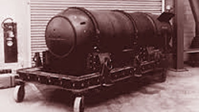 Quả bom hạt nhân Mk-15 nặng 3.400 kg.