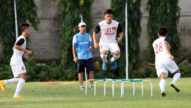 HLV Toshiya Miura muốn Việt Nam vô địch AFF cup