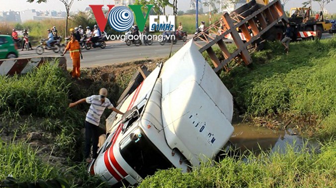 Hiện trường vụ tai nạn trên đường Đồng Văn Cống