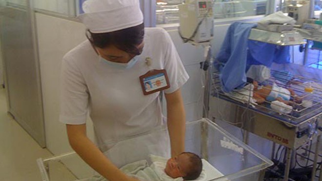 Nhiều cặp vợ chồng khát khao thiên chức làm cha mẹ