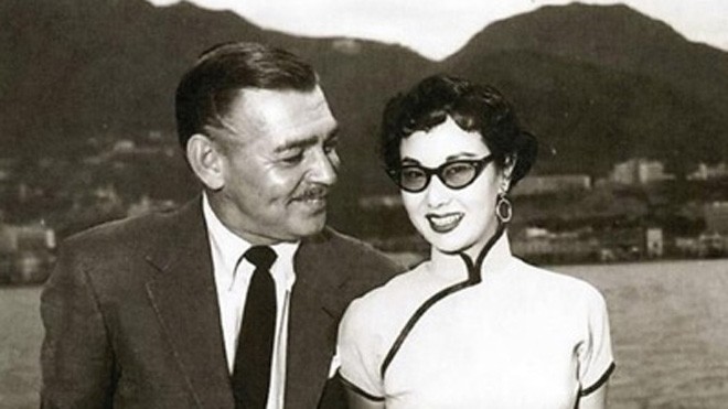 Lý Lệ Hoa và cố diễn viên Clark Gable - người đóng "Cuốn theo chiều gió".