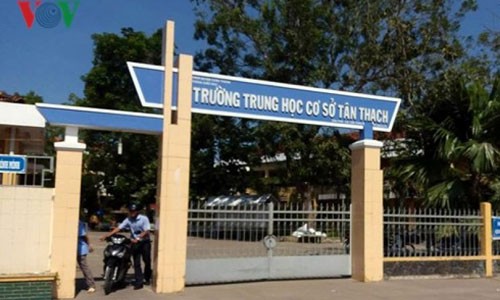 Trường THCS Tân Thạch- nơi xảy ra vụ học sinh xúc phạm giáo viên