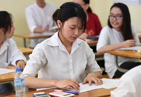 Từ gian lận ở Hà Giang: Chỉ nên thi để xét tốt nghiệp cho học sinh yếu