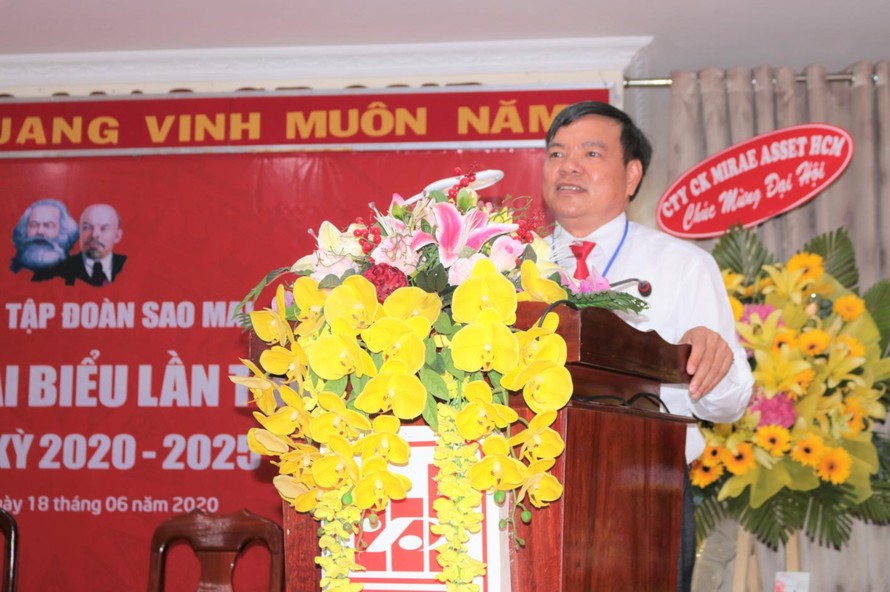 Đ/c Lê Xuân Quế – Phó Tổng Giám đốc, Phó Bí thư Đảng bộ Tập đoàn Sao Mai phát biểu tại Đại hội