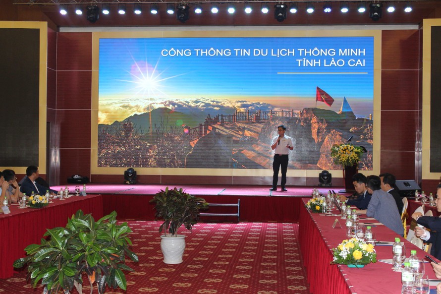 VNPT giới thiệu giải pháp du lịch thông minh tại hội nghị của UBND tỉnh Lào Cai