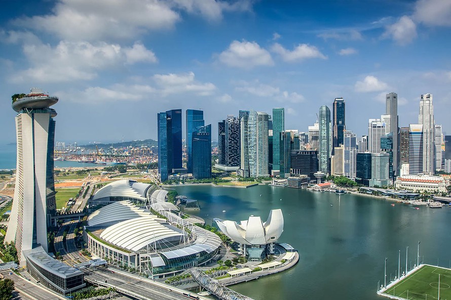 Những tòa cao ốc tạo nên diện mạo hiện đại, năng động cho các TP đảo như Singapore, Dubai…