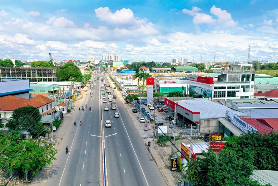 Bình Dương biến Quốc lộ 13 thành đại lộ, đưa Thuận An thành trung tâm tài chính mới