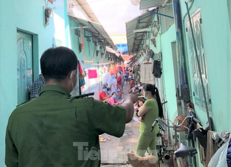 Thực hư tin nữ tình nguyện viên ở Bình Dương bị chủ trọ đuổi trong đêm