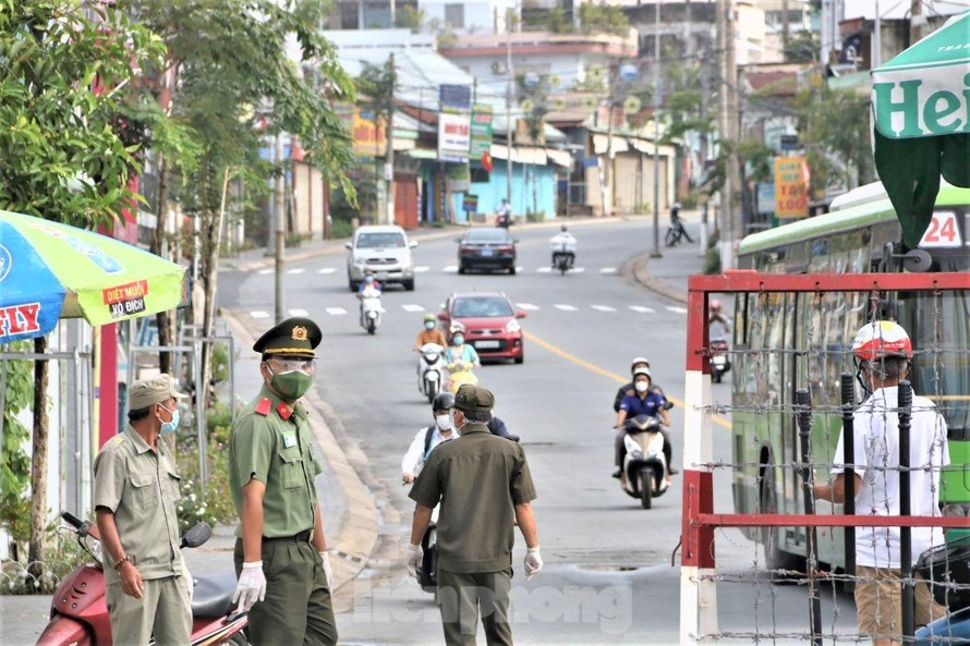 'Người dân Bình Dương đã đi qua thời khắc tột cùng khó khăn'