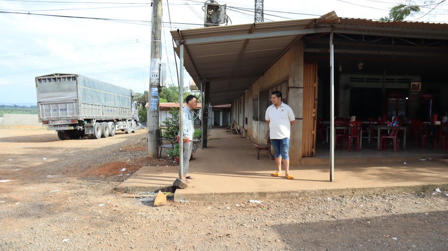 Tìm được chủ nhân 280 triệu đồng bị bỏ lại gần quán cơm tại Bình Phước