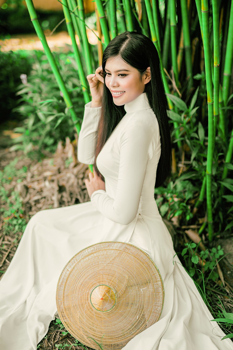 Nữ sinh du lịch Cần Thơ muốn mang vẻ đẹp đất nước đến với bạn bè thế giới