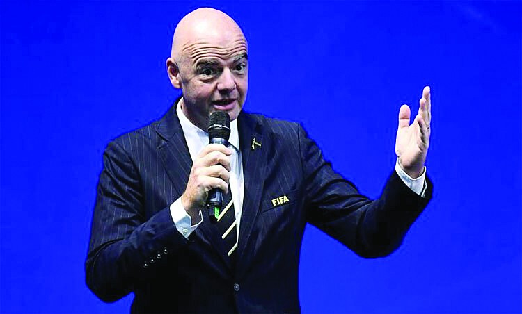 Chủ tịch FIFA Gianni Infantino kêu gọi hành động để giải cứu bóng đá