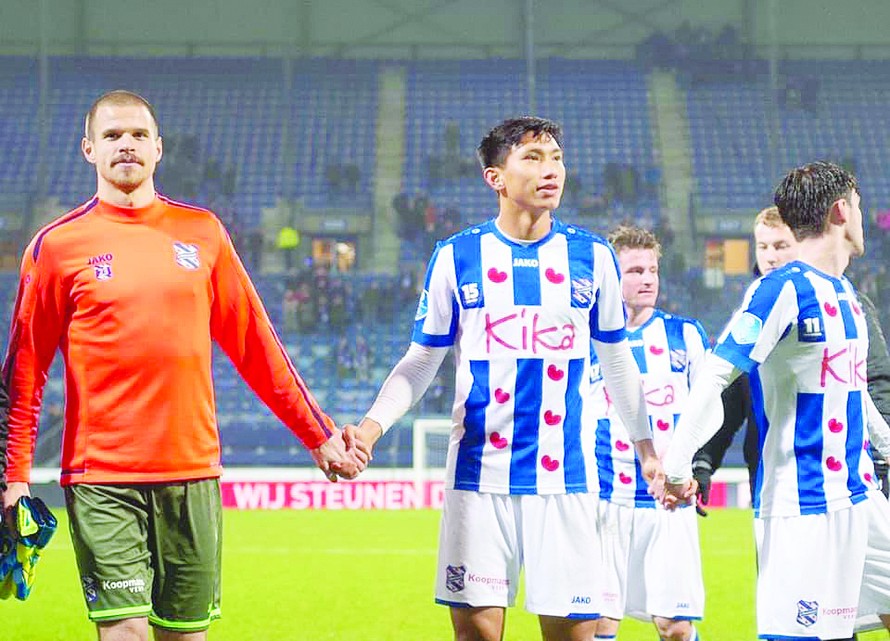 Việc Văn Hậu có được ra sân thường xuyên hay không được cho là vấn đề then chốt trong cuộc đàm phán giữa Hà Nội và SC Heerenveen