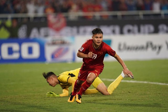 VIDEO: Tuyển Việt Nam vào chung kết AFF Cup 2018 sau 10 năm chờ đợi