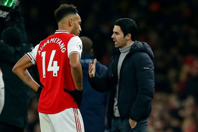 Arsenal lên tiếng về khả năng Aubameyang gia nhập Barca