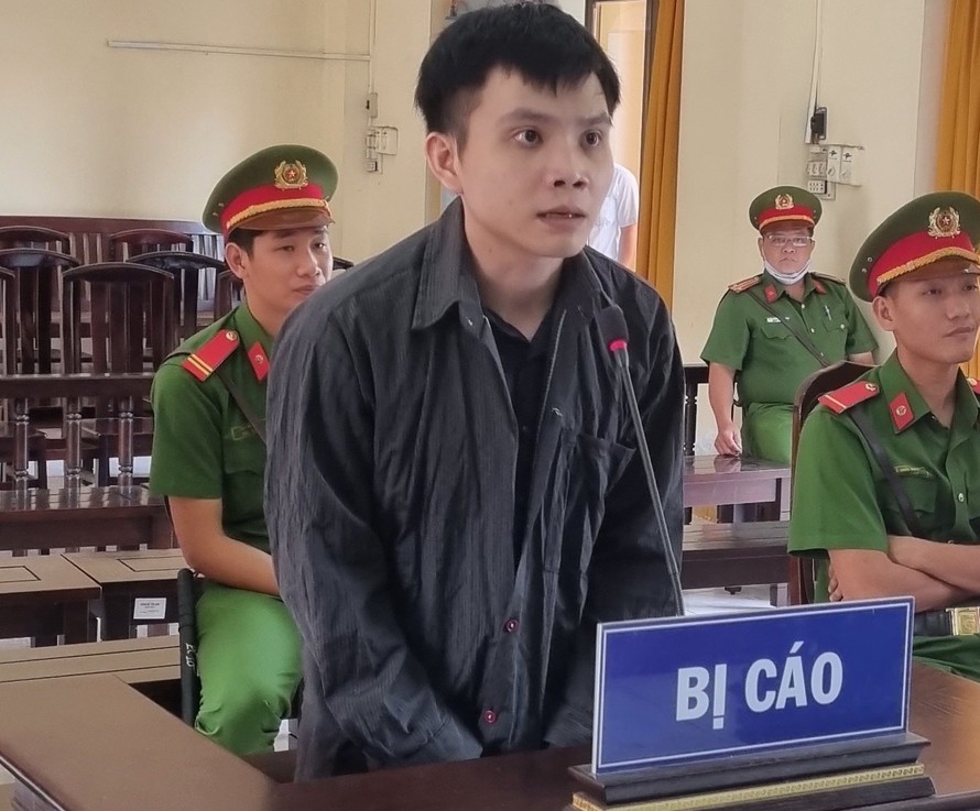 Bị cáo Nguyễn Minh Toàn tại phiên toà. Ảnh: V. Vũ.