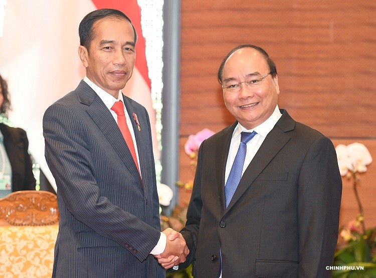 Thủ tướng Nguyễn Xuân Phúc đã hội kiến với Tổng thống Indonesia Joko Widodo. Ảnh: VGP