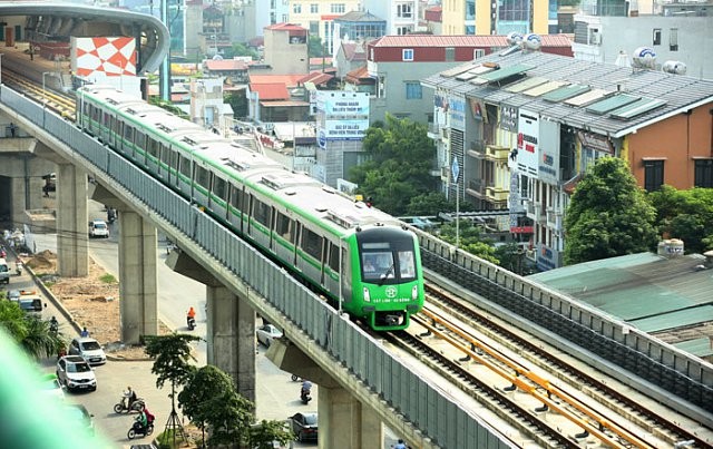 Bộ GTVT cam kết xây xong đường sắt Cát Linh – Hà Đông trong tháng 4 tới.