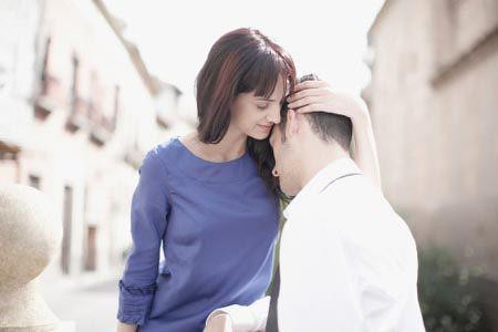 Gái phố và 'bài học giá đắt chưa từng có' cho trai quê mang mộng đổi đời nhờ... vợ