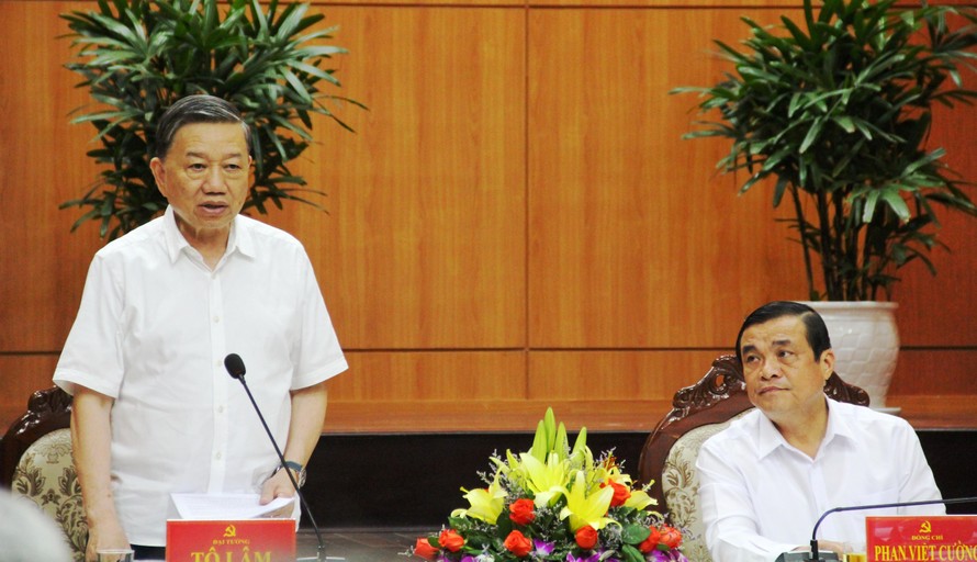 Đại tướng Tô Lâm làm việc với tỉnh Quảng Nam về việc kiểm tra, giám sát công tác bầu cử Đại biểu Quốc hội Khóa 15 và đại biểu HĐND các cấp.