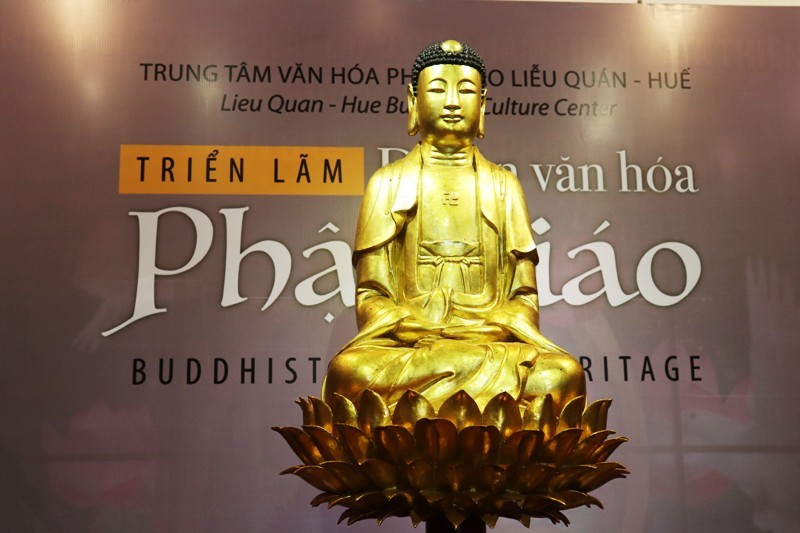 Bức tượng Đức Phật Thích Ca Mâu Ni chế tác bằng gỗ từ thế kỷ 19, hiện thờ tại một ngôi chùa ở Huế.