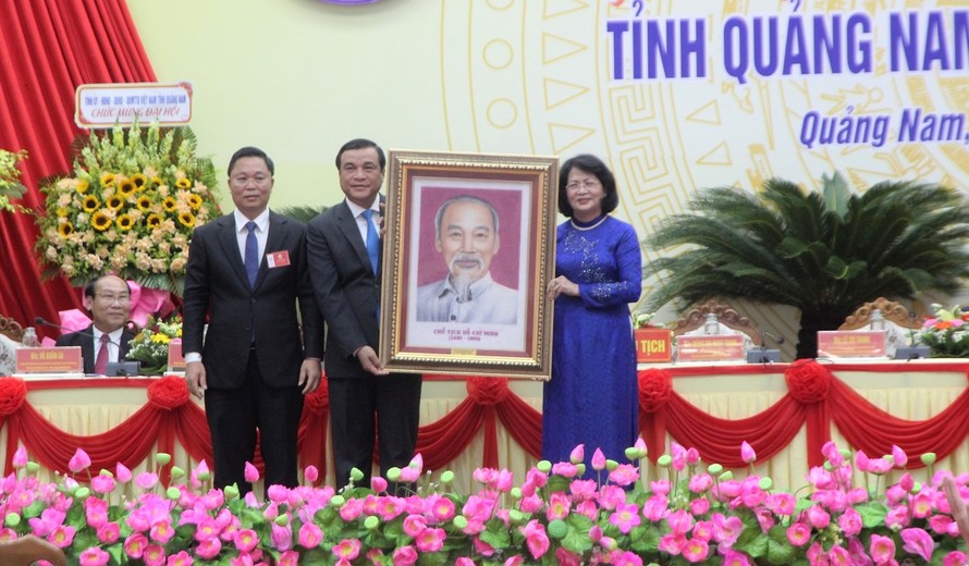 Phó Chủ tịch nước Đặng Thị Ngọc Thịnh dự Đại hội thi đua yêu nước tỉnh Quảng Nam