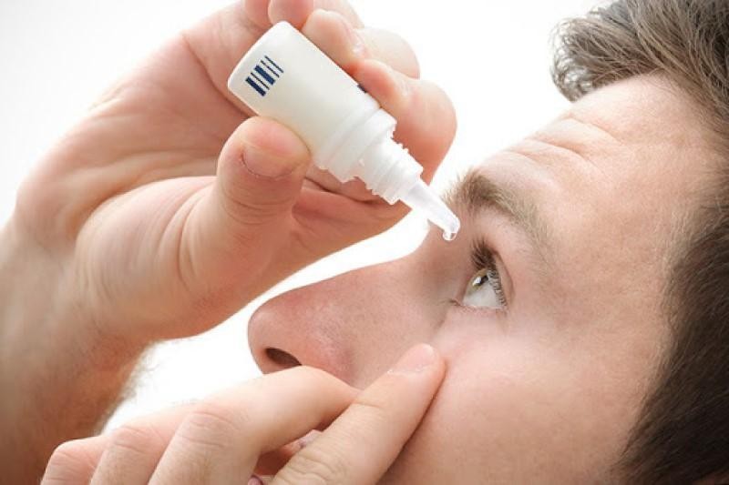 Những sai lầm khi sử dụng thuốc nhỏ mắt có thể khiến bạn mù lòa