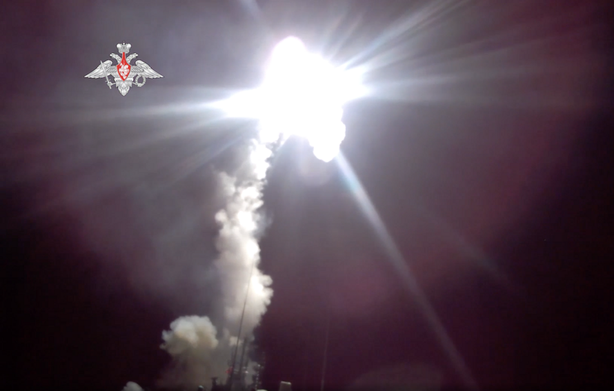 Nga khai hỏa tên lửa siêu thanh Zircon trong đêm