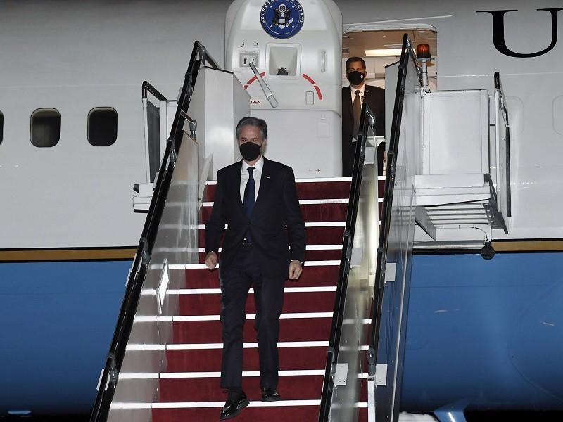 Ngoại trưởng Mỹ Antony Blinken hôm 14/12, khi tới Kuala Lumpur, Malaysia - điểm dừng chân thứ hai trong chuyến công du Đông Nam Á. Ảnh: AP