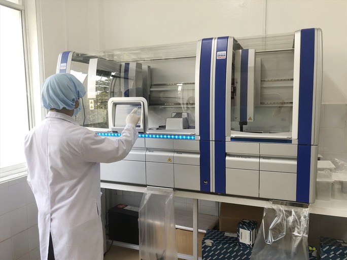 Máy xét nghiệm Realtime PCR để xét nghiệm COVID 19 được mỗi tỉnh mua một giá