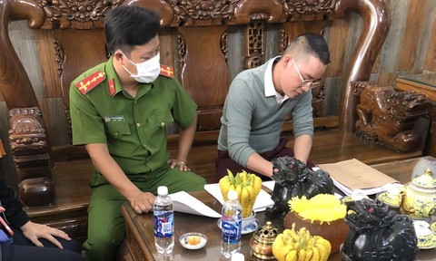 Nguyễn Văn Chung - người tố cáo bà Trần Uyên Phương đã bị Công an TP Hồ Chí Minh khởi tố bị can để điều tra trong một vụ án khác.