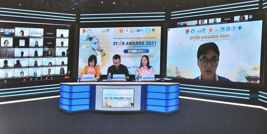 Vòng chung kết cuộc thi Tiếng Anh trong sinh viên khu vực Đà Nẵng (Star Awards 2021) - ảnh Thái Lâm 