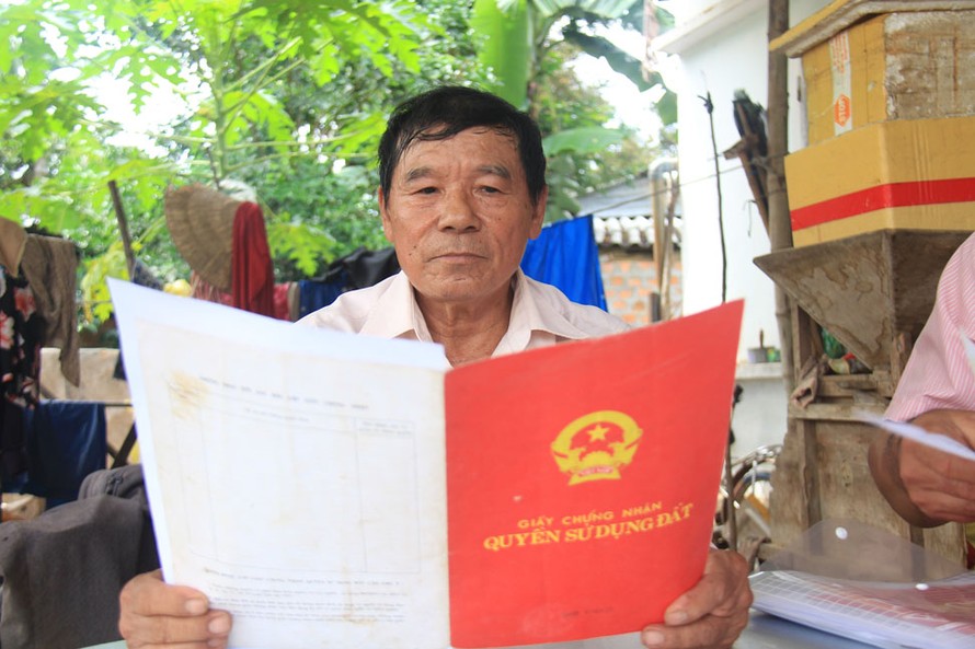 Có tới 1.500 thửa đất thuộc 377 sổ đỏ của dân ở Quảng Ngãi bị chính quyền địa phương cấp nhầm - ảnh Nguyễn Ngọc 