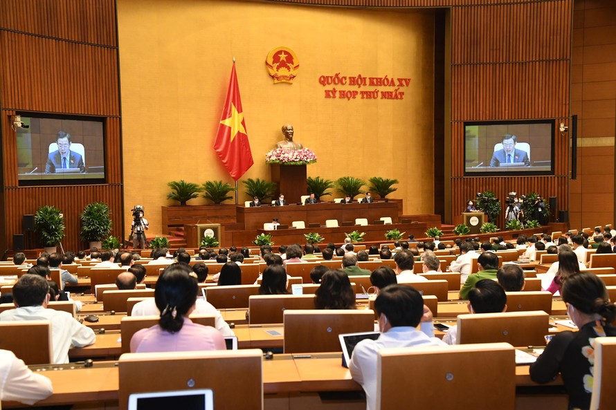 5 năm tới sẽ vay nợ hơn 3 triệu tỷ đồng để đầu tư phát triển 