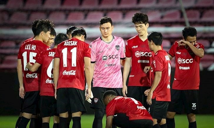 Đội bóng Thái Lan chốt tương lai của thủ môn Văn Lâm