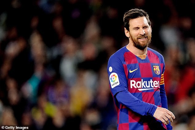 Messi trở lại tập luyện cùng Barcelona