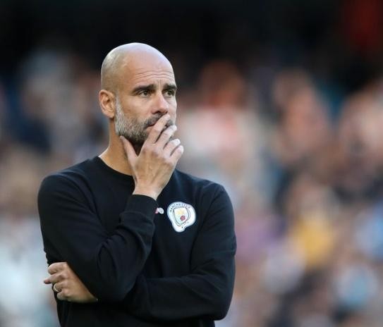 HLV Pep Guardiola cảnh báo học trò về cỗ máy ghi bàn của MU